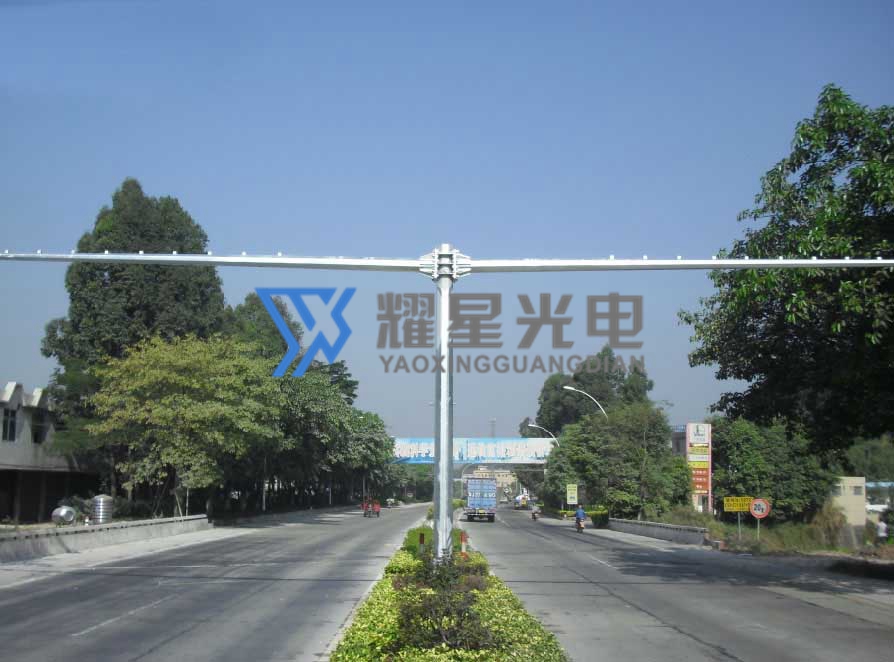 监控杆