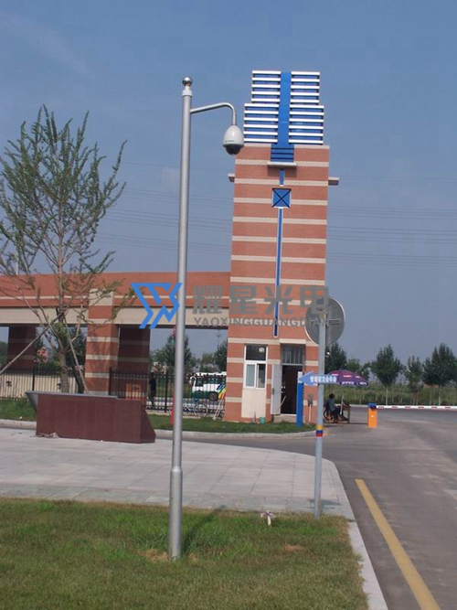 监控杆-8